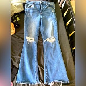 American Eagle Skinny Kick Jeans